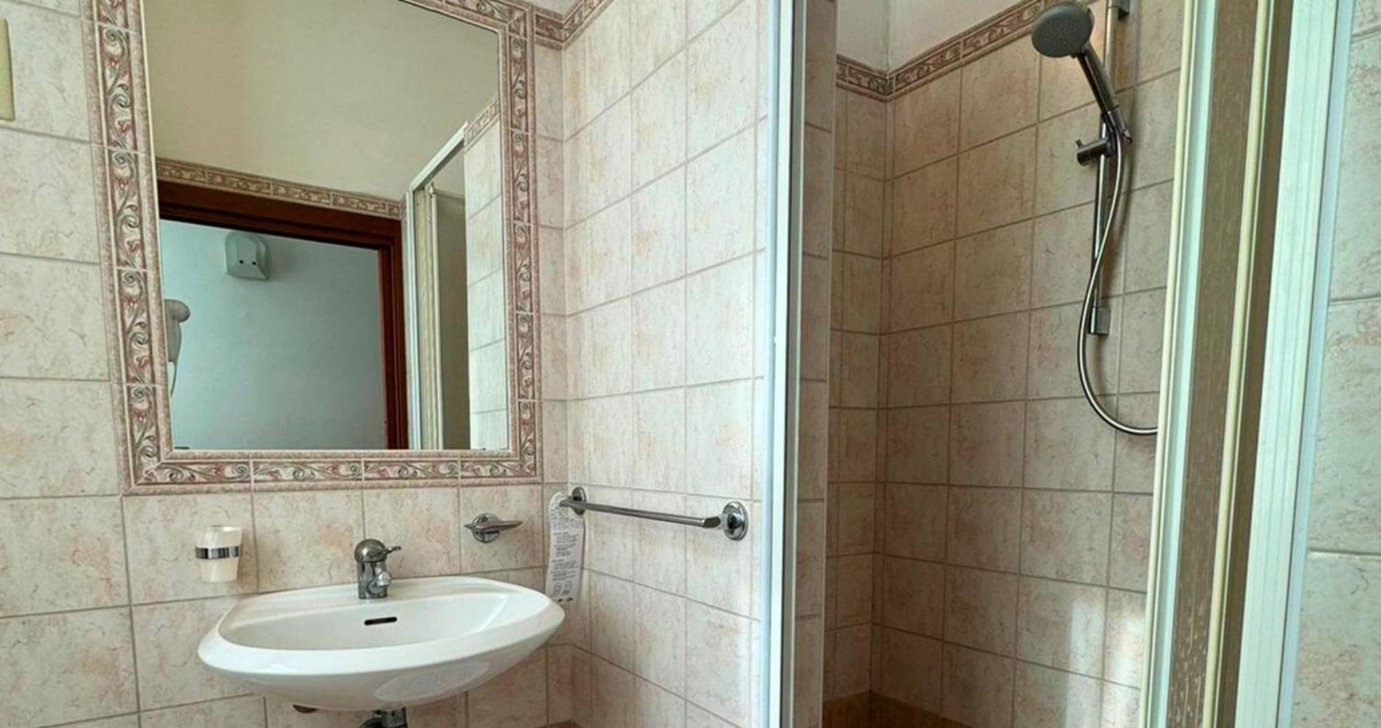 Hotel Caruso Римини Екстериор снимка