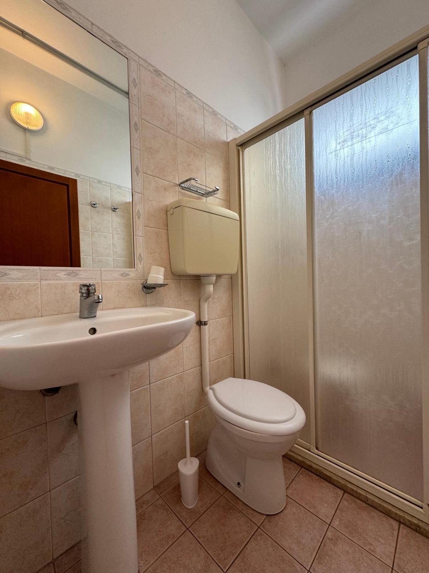 Hotel Caruso Римини Екстериор снимка