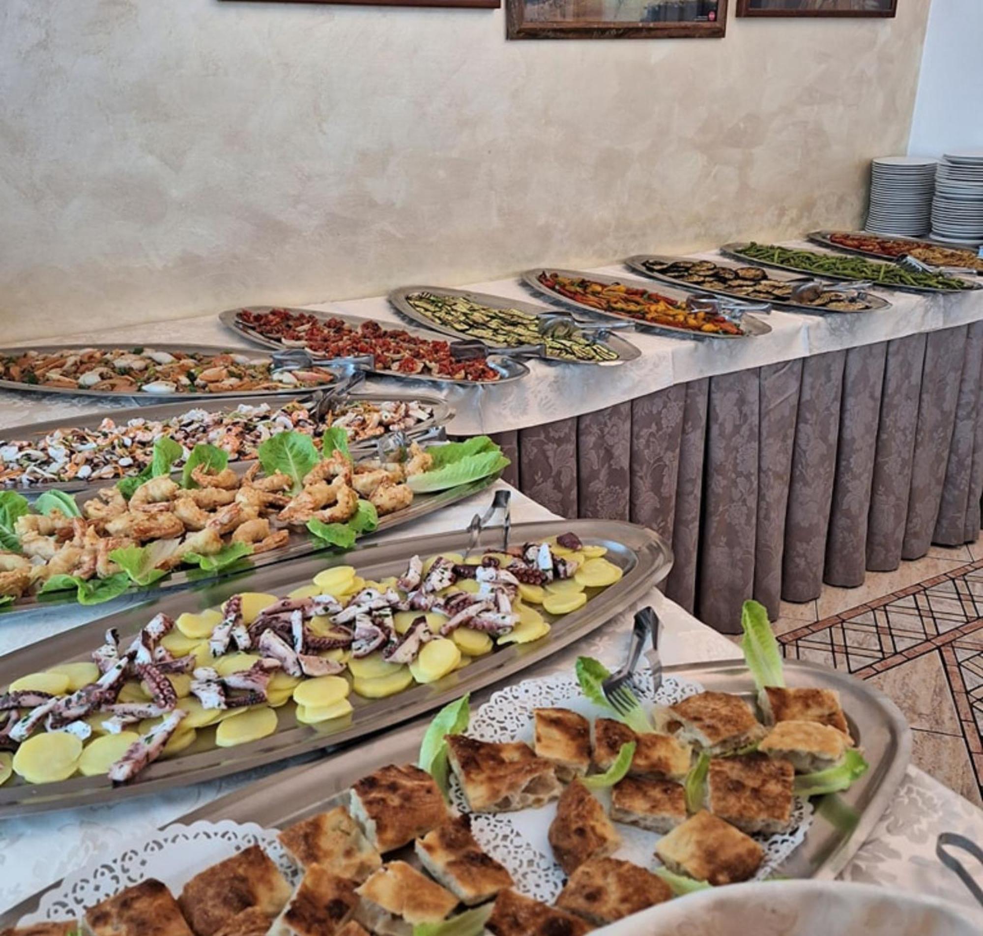 Hotel Caruso Римини Екстериор снимка